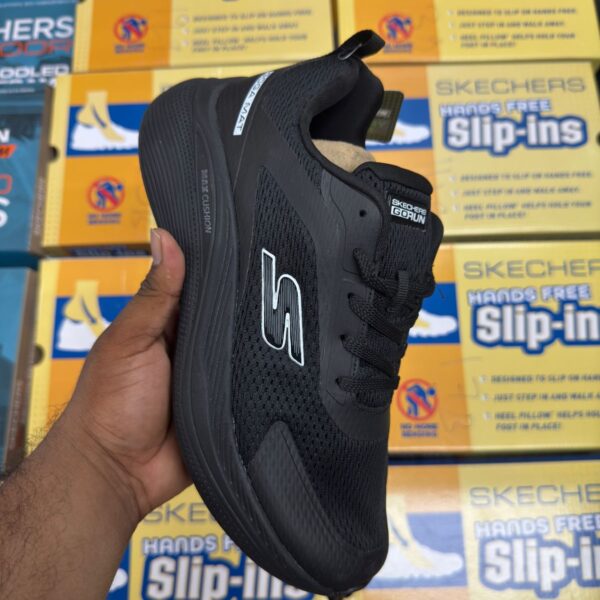 Skechers Max cushion Mesh Black